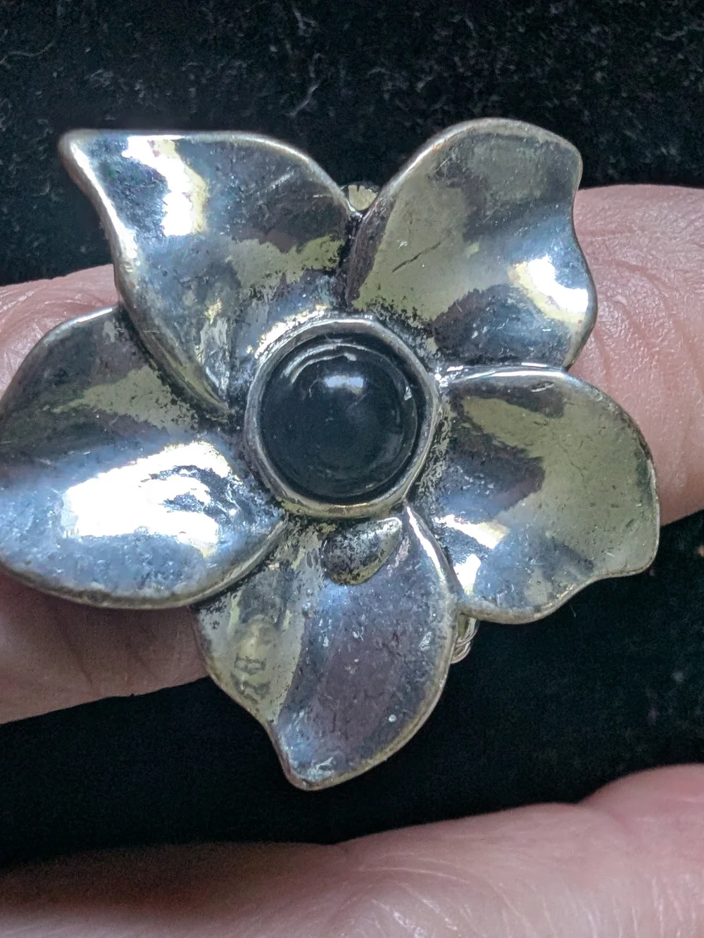 Silver Flower Ring with Black Center - Women Jewelry #52